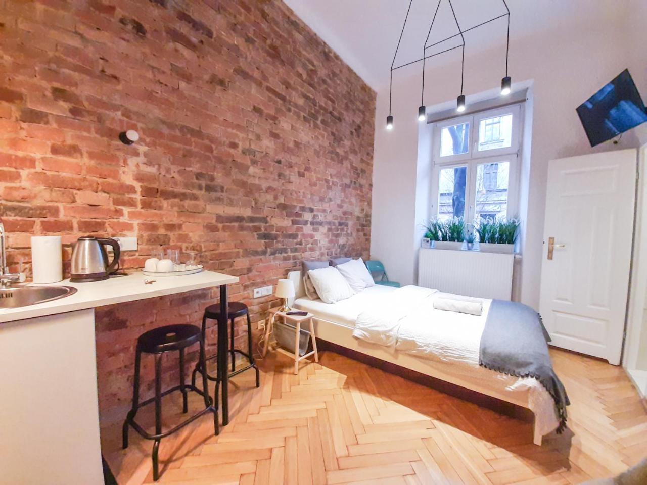 Lion Apartments Cracovie Extérieur photo